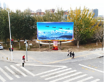 冷水江户外大屏广告投放要点。